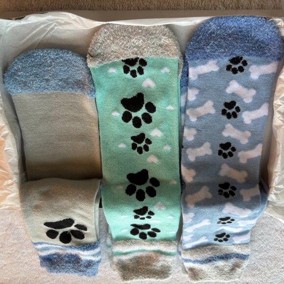 Brand New Women's Three (3) Pair Cozy Socks with Dog Paw Prints - Picture 2 of 2